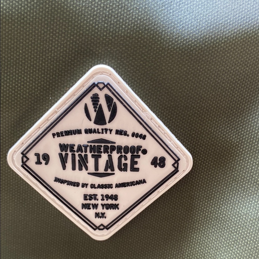 Streamlined Green Nylon Backpack For Everyday Use - image 3